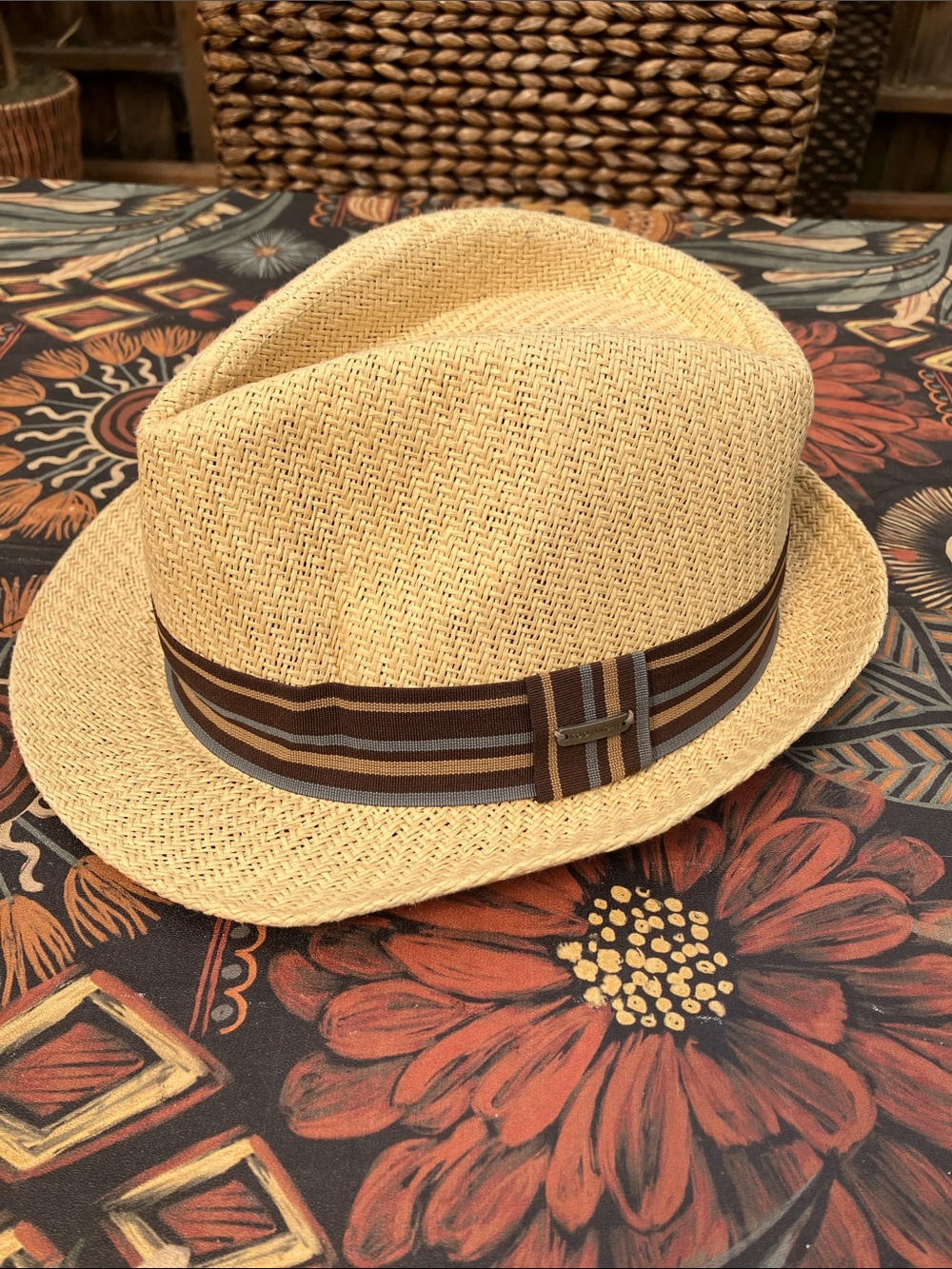 NWOT Kooringal straw paper hat